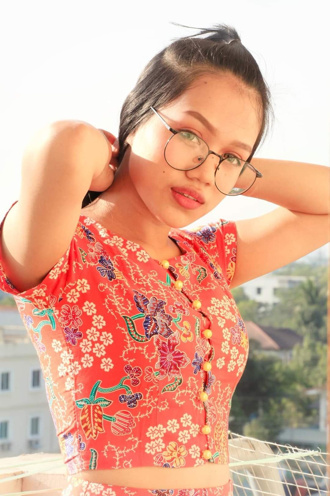 လက္ဆြဲေတာ္